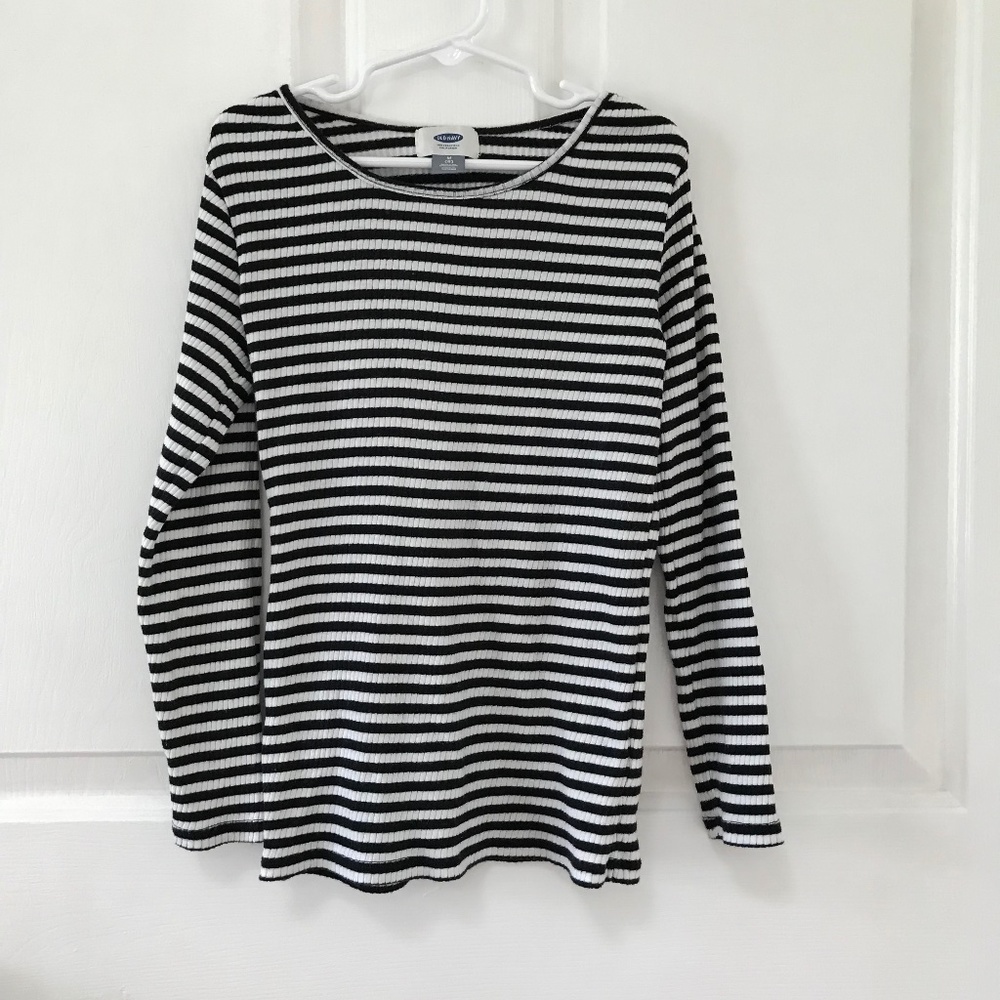 Old Navy black and white striped ribbed long sleeve Tee Girls Size 8 (Big Kids)